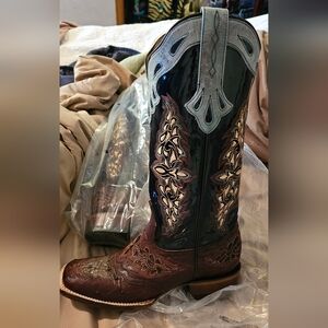 LUCCHESE FULL QUILL OSTRICH BOOT